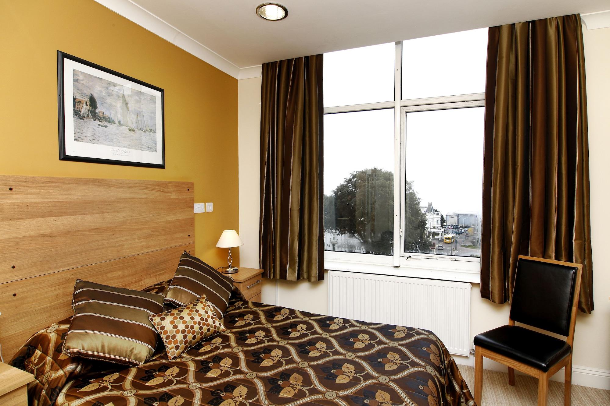 Russell Court Hotel Bournemouth Buitenkant foto
